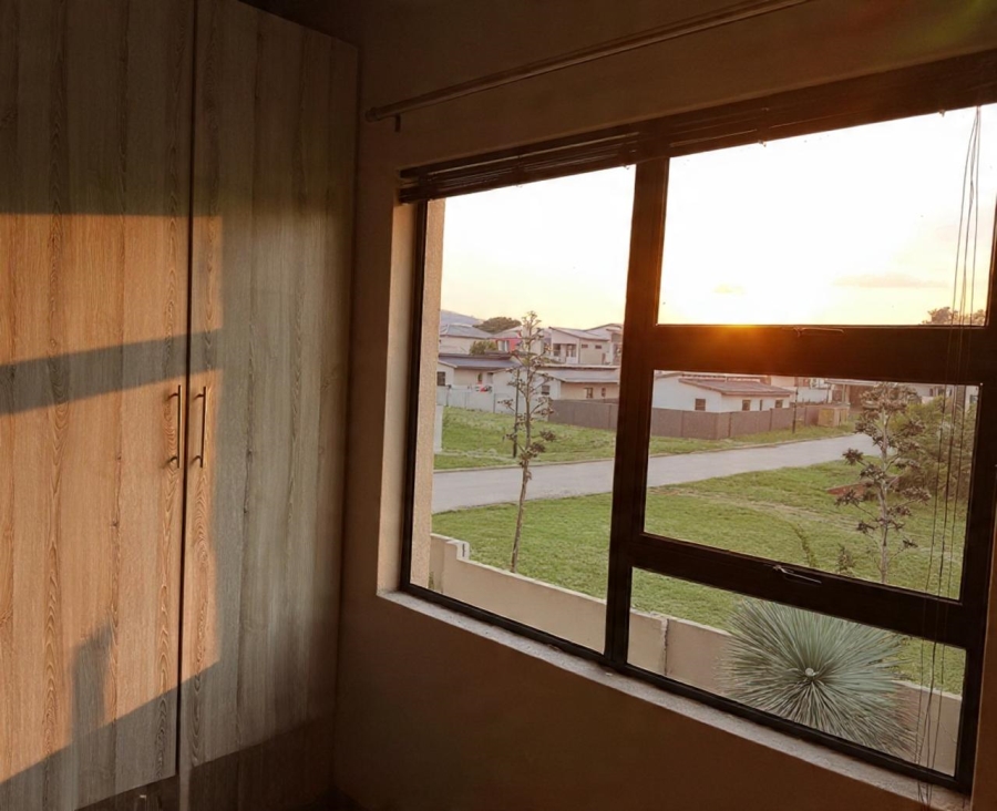 2 Bedroom Property for Sale in Gateway Manor North West